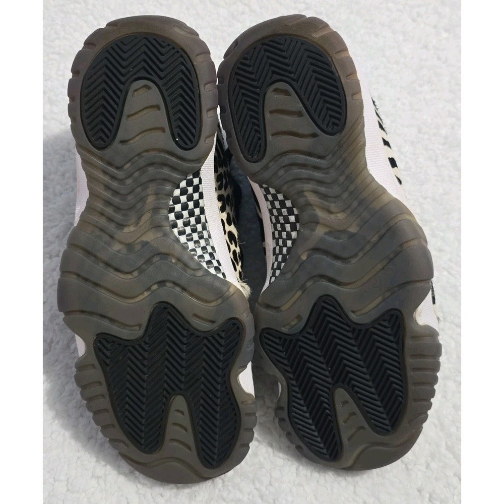 Jordan Air Jordan 11 Mid Top Unisex Basketball Sneakers Black/White Animal Print - Picture 9 of 10